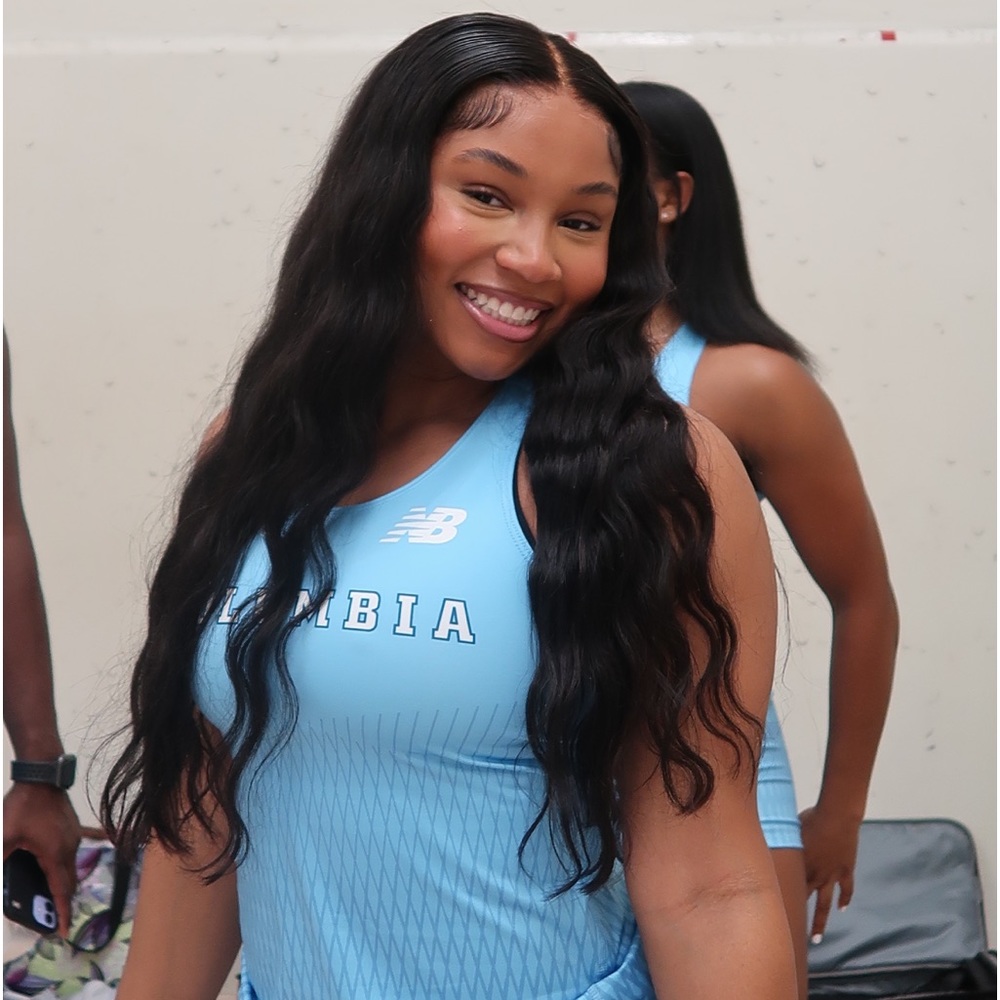 26” 5x5 jet black Glueless wig buss down only worn once 180% density